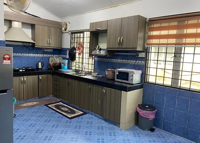 Nilai Bronizam Homestay